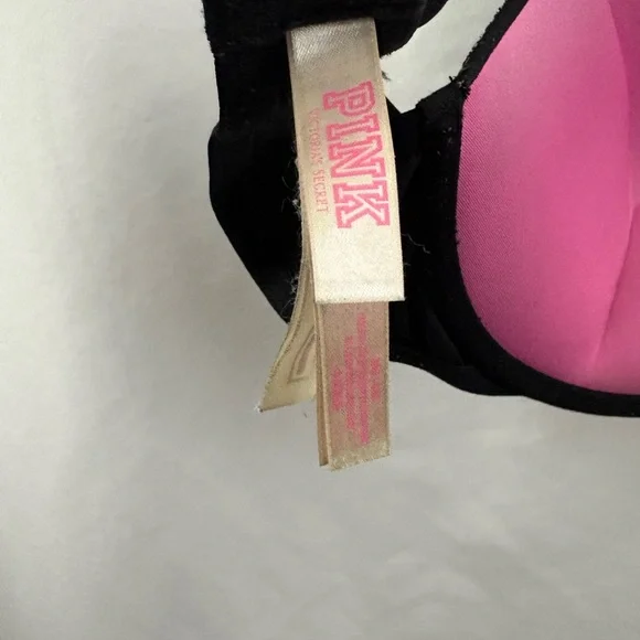 PINK Victoria's Secret Black Wear Everywhere Super Push Up Bra Sz 36C - Picture 9 of 13